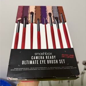 Smashbox Camera Ready Ultimate Eye Brush Set Includes 8 bushes with brush bag